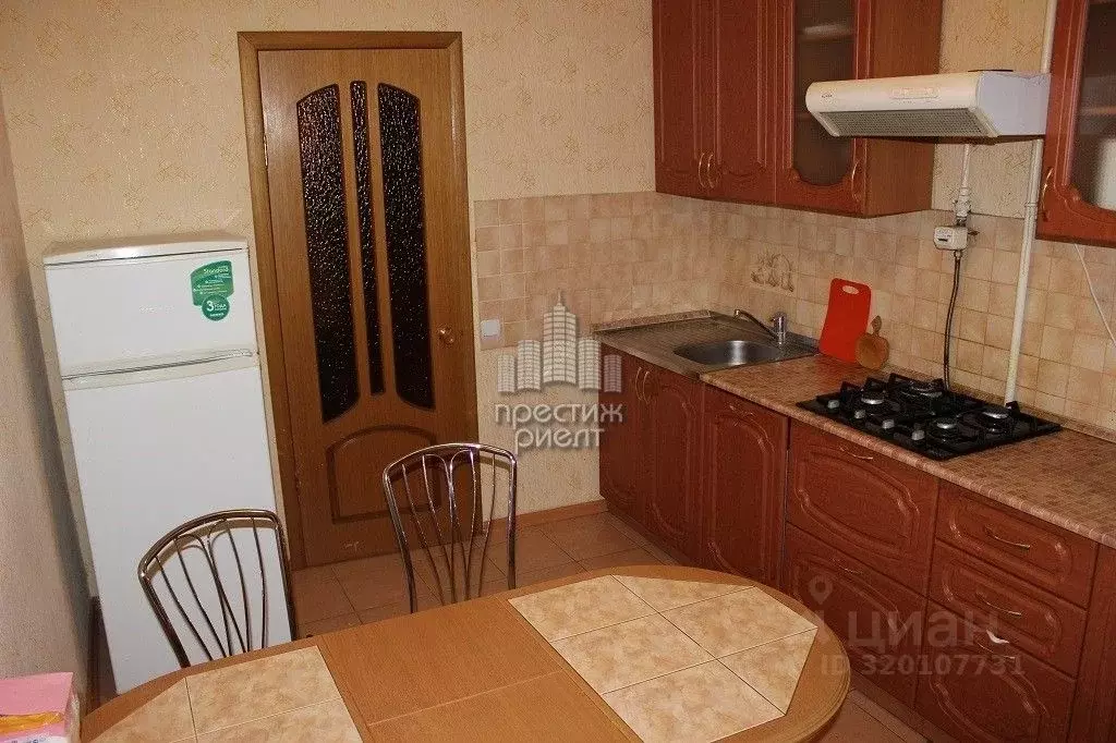 3-к кв. Калужская область, Калуга ул. Космонавта Комарова, 30 (70.0 м) - Фото 2