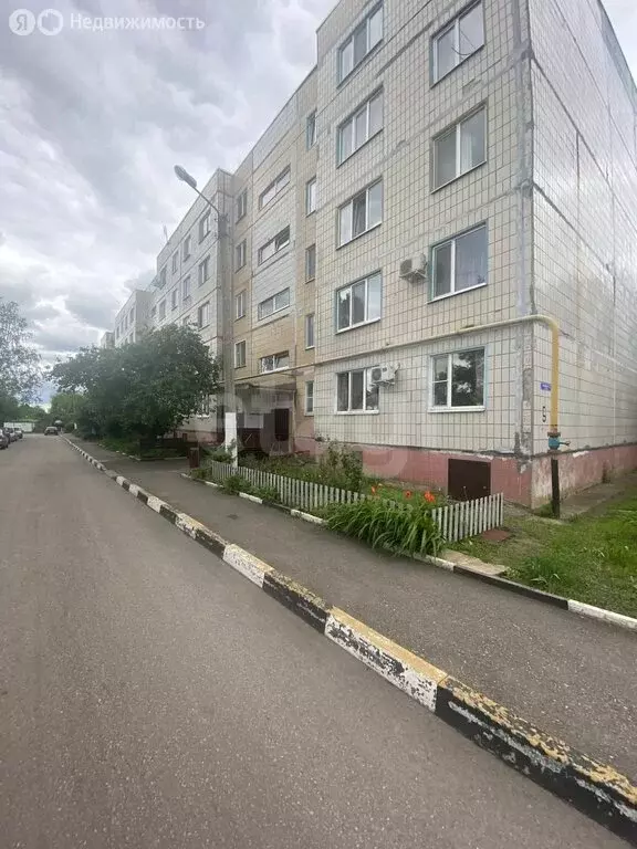 3-комнатная квартира: село Поповка, улица Бельгия, 5 (64.5 м) - Фото 2