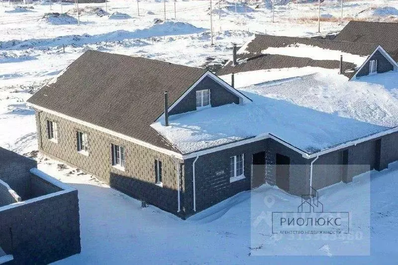 Дом в Челябинская область, Магнитогорск Раздолье кп,  (280 м) - Фото 1