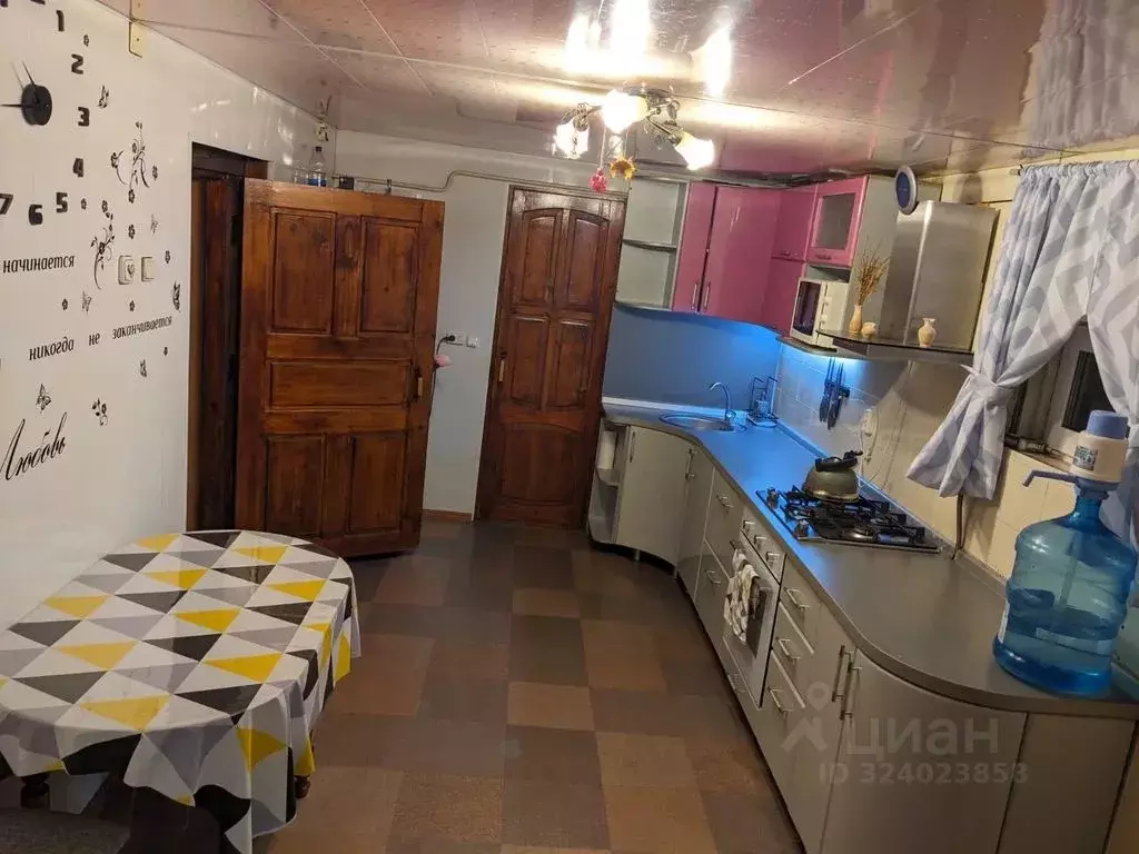 Дом в Вологодская область, Великий Устюг ул. Шильниковского, 83 (150 ... - Фото 2