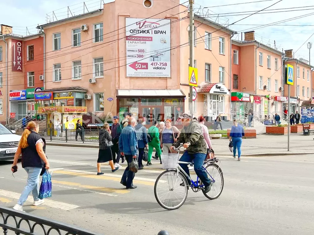 Помещение свободного назначения в Омская область, Омск ул. Лобкова, 3 ... - Фото 1