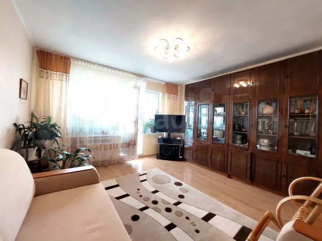 2-к. квартира, 52 м, 3/3 эт. - Фото 0