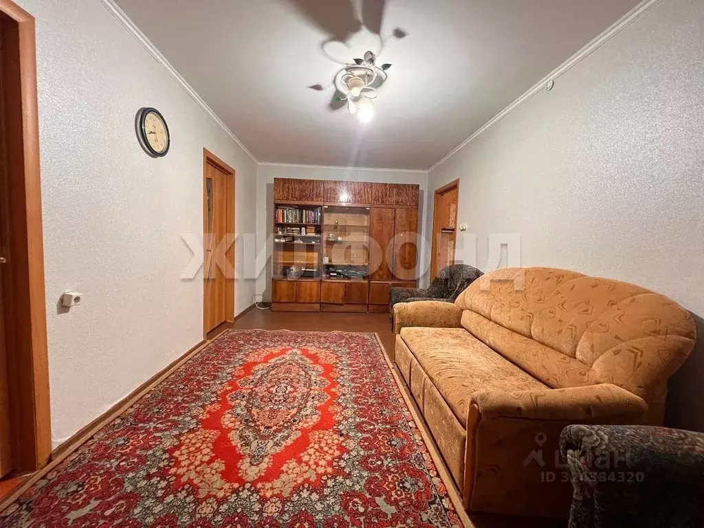 3-к кв. Алтайский край, Барнаул городской округ, Южный рп ул. ... - Фото 1