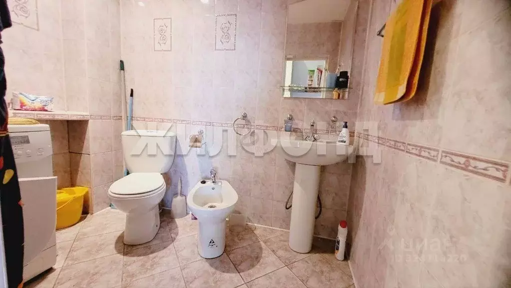 3-к кв. Хакасия, Абакан ул. Ломоносова, 16 (94.7 м) - Фото 1