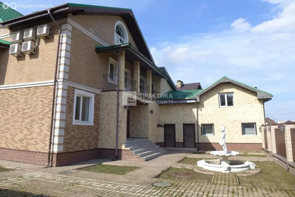 Дом в Голиково, микрорайон Золотые Купола, Звёздная улица, 98 (650 м) - Фото 1