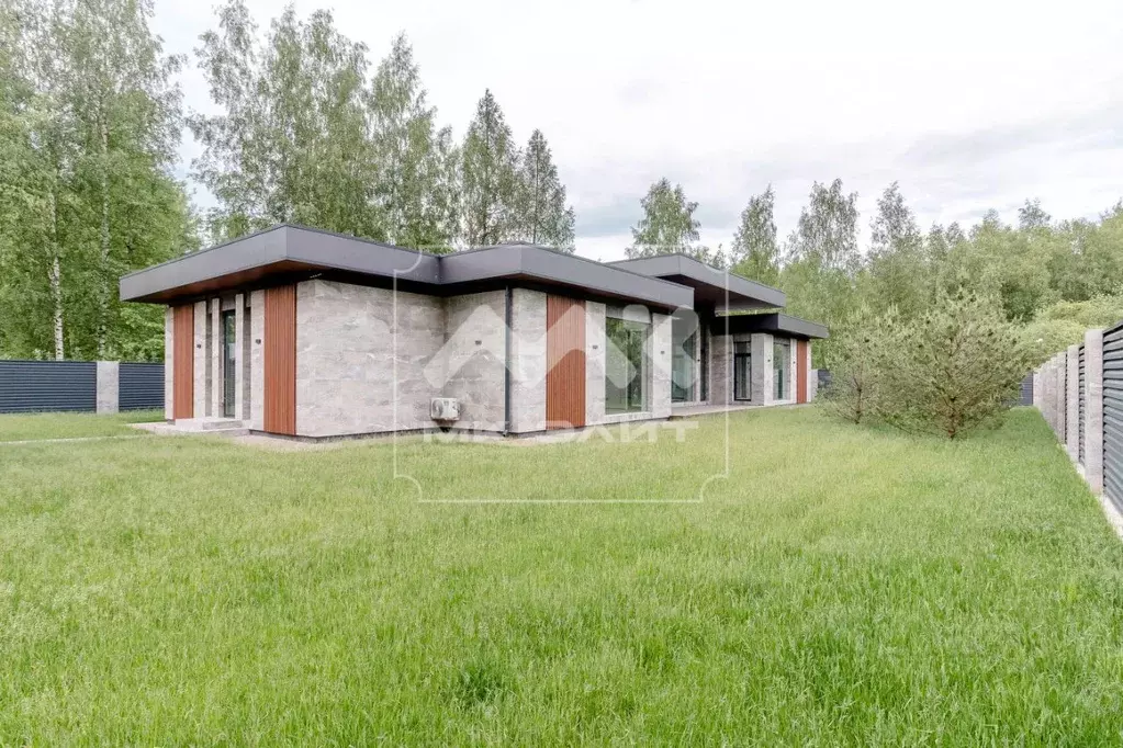 Дом в Санкт-Петербург Ушковская ул., 6 (350 м) - Фото 1