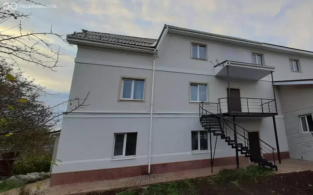 Дом в Нижний Новгород, улица КИМа, 250 (640 м) - Фото 1