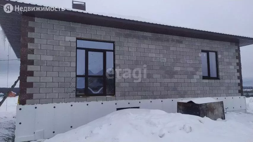 Дом в Иглинский район, деревня Шакша (130 м) - Фото 1