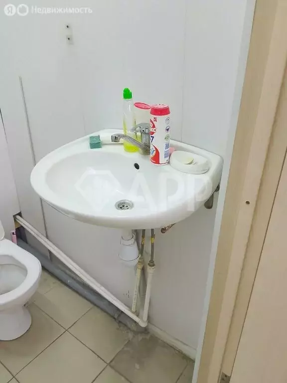 Торговая площадь (184 м) - Фото 1