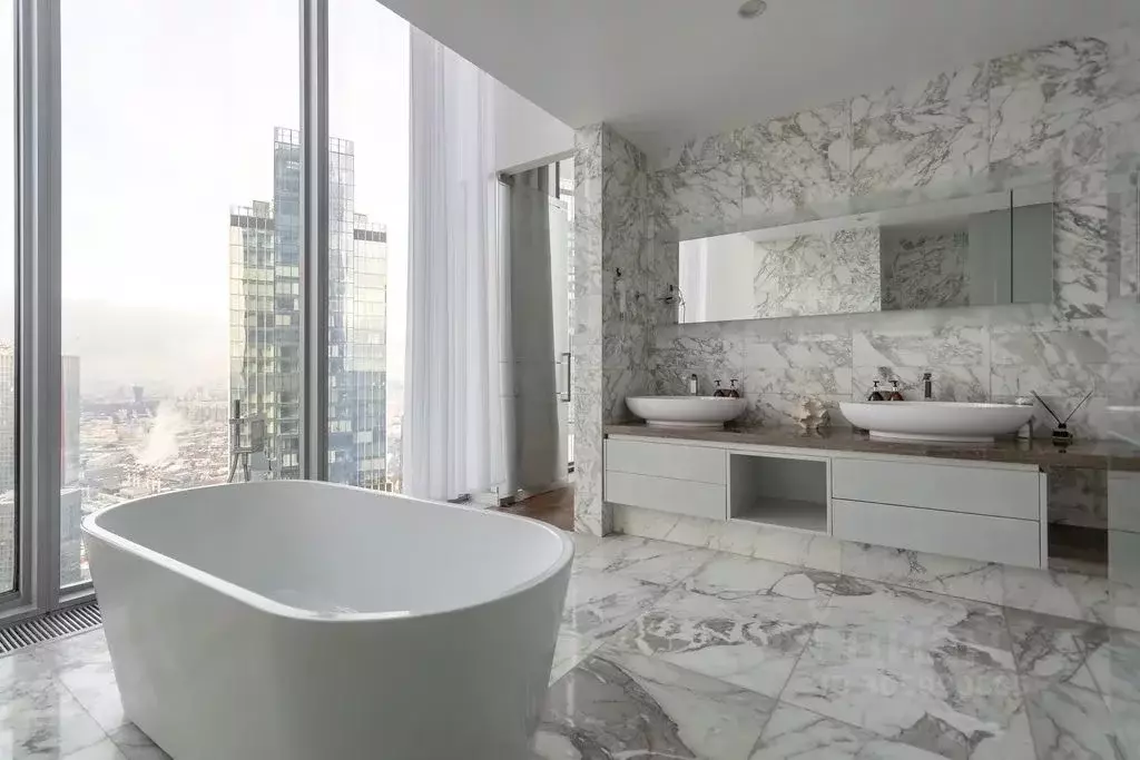 Комната Москва 1-й Красногвардейский проезд, 21с2 - Фото 1