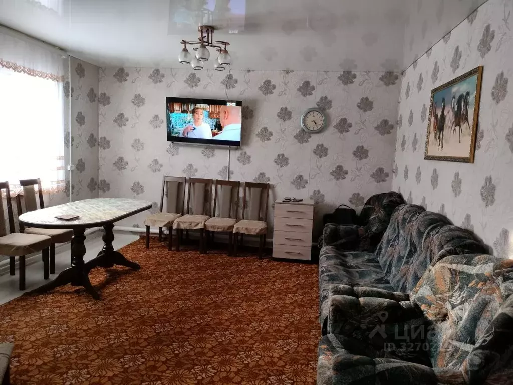 Дом в Омская область, Омск Порт-Артур мкр, ул. 10-я Комсомольская, 46 ... - Фото 1