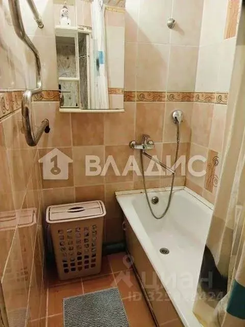 2-к кв. Калужская область, Обнинск ул. Энгельса, 15б (43.4 м) - Фото 1