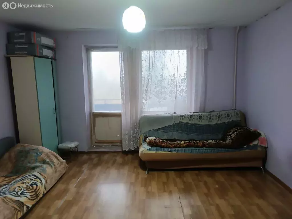 3-комнатная квартира: посёлок городского типа Нахабино, ... - Фото 1