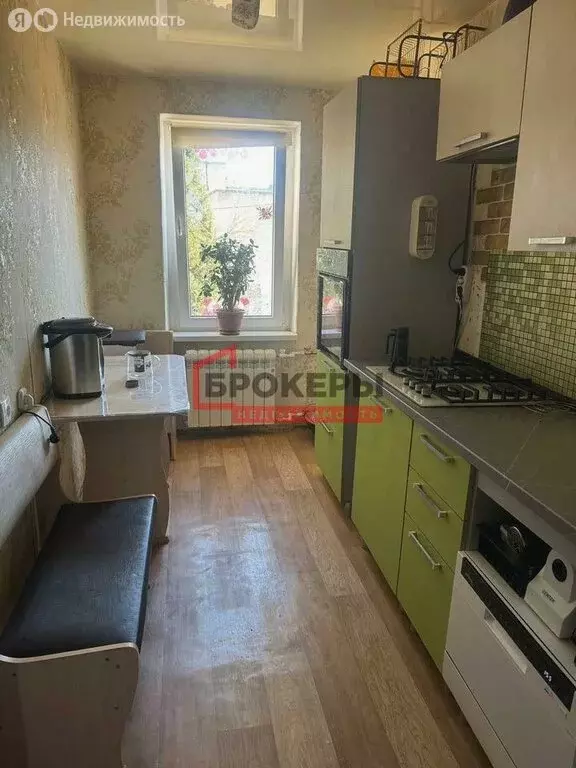 4-комнатная квартира: Севастополь, улица Генерала Хрюкина, 8Б (85 м) - Фото 1