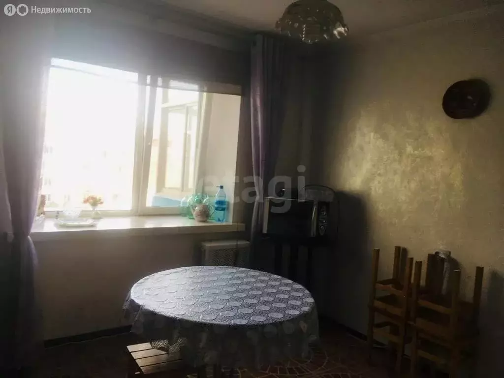 4-комнатная квартира: Благовещенск, улица Калинина, 68/2 (110 м) - Фото 1