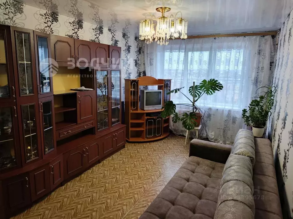 3-к кв. Чувашия, Шумерля Коммунальная ул., 21/1 (67.8 м) - Фото 0