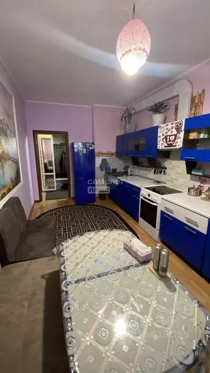 3-к кв. Ханты-Мансийский АО, Сургут ул. Ивана Захарова, 10/1 (66.7 м) - Фото 0