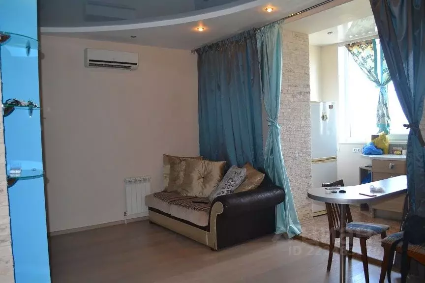 1-к кв. Омская область, Омск ул. Сазонова, 33 (48.0 м) - Фото 1