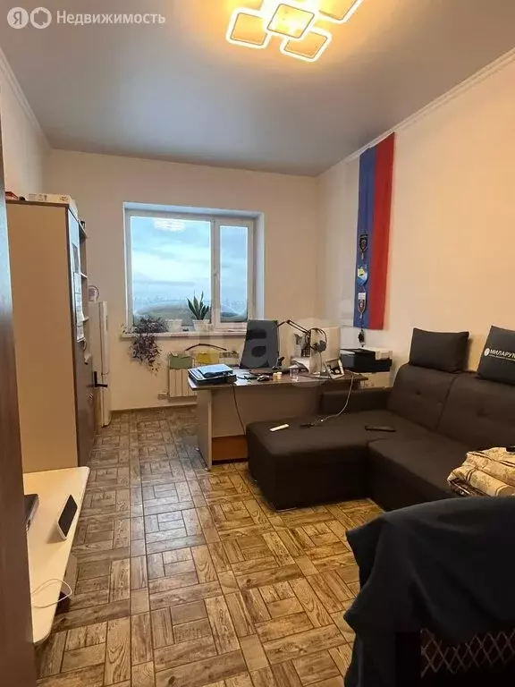 Дом в Новый Уренгой, район Южная Жилая Часть, микрорайон Строителей ... - Фото 1