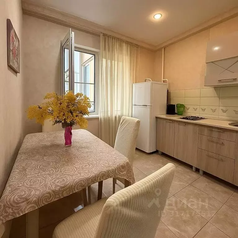 1-к кв. Краснодарский край, Сочи Центральный мкр, ул. Навагинская, 16 ... - Фото 1