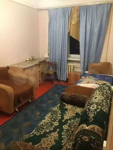 Комната 16 м в 3-к., 4/4 эт. - Фото 0