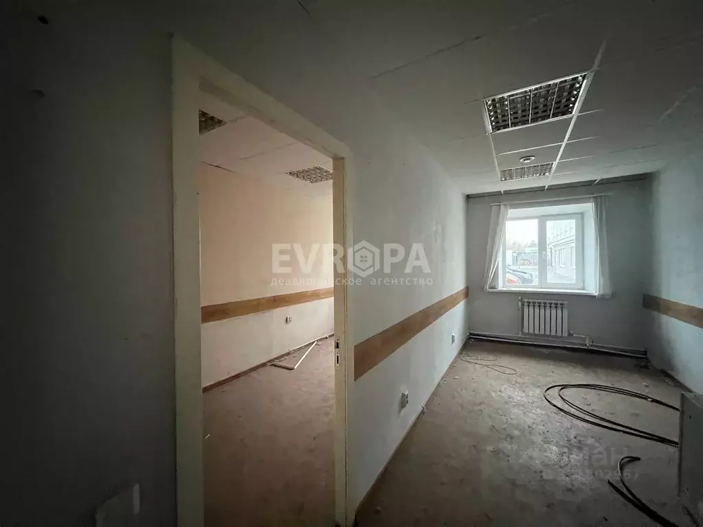 Помещение свободного назначения в Ульяновская область, Ульяновск ул. ... - Фото 0