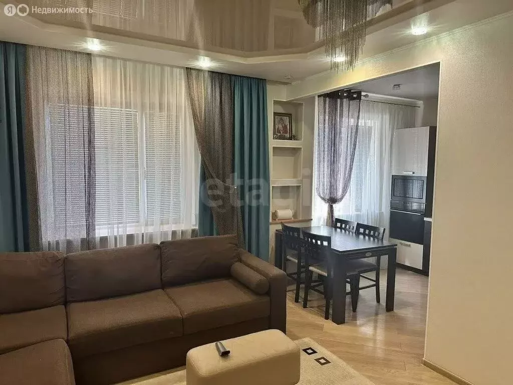 3-комнатная квартира: Ухта, улица Куратова, 8 (70.2 м) - Фото 1