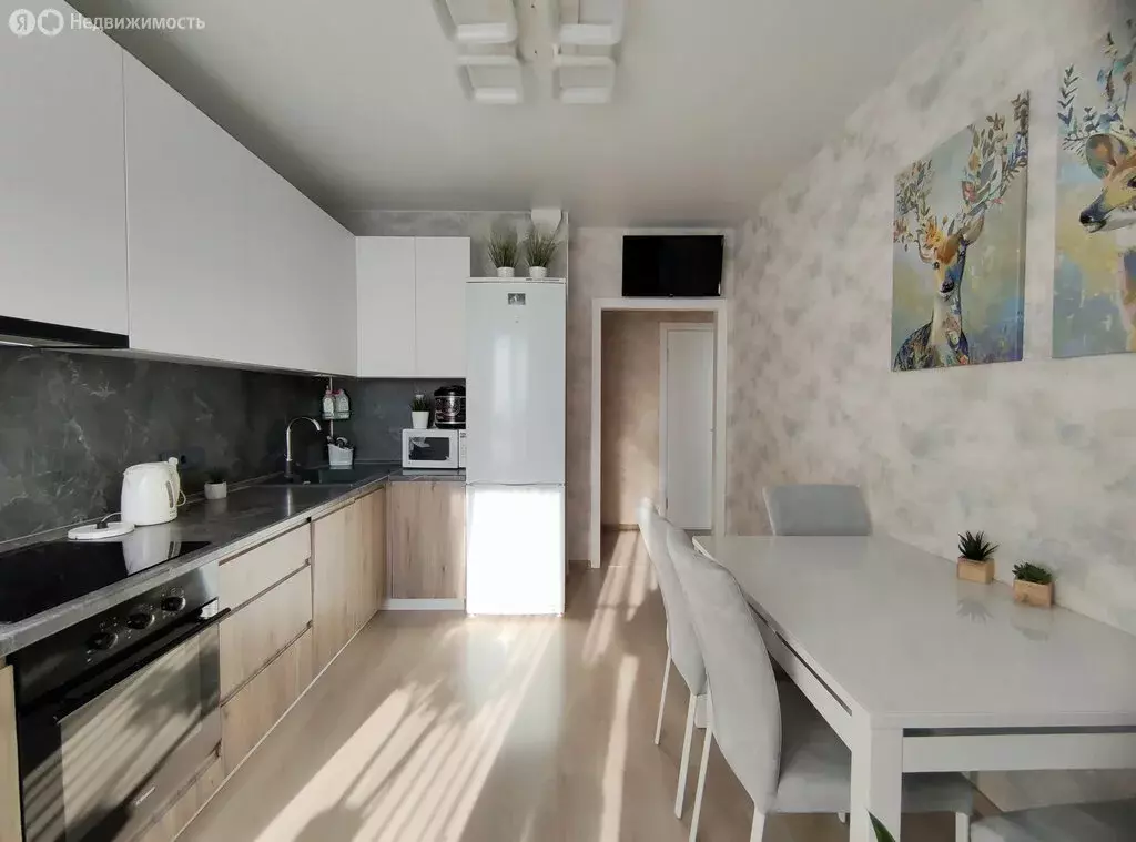 2-комнатная квартира: Пермь, улица Революции, 52В (57.9 м) - Фото 1