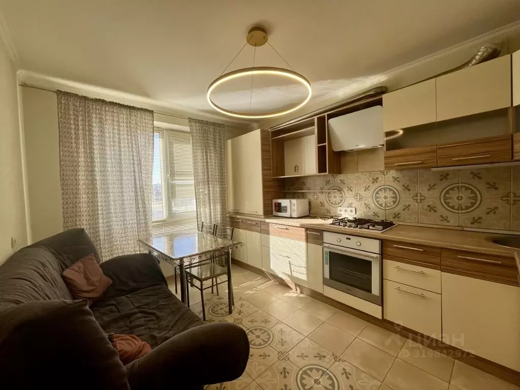 2-к кв. Калужская область, Калуга ул. Петра Тарасова, 31 (55.0 м) - Фото 0