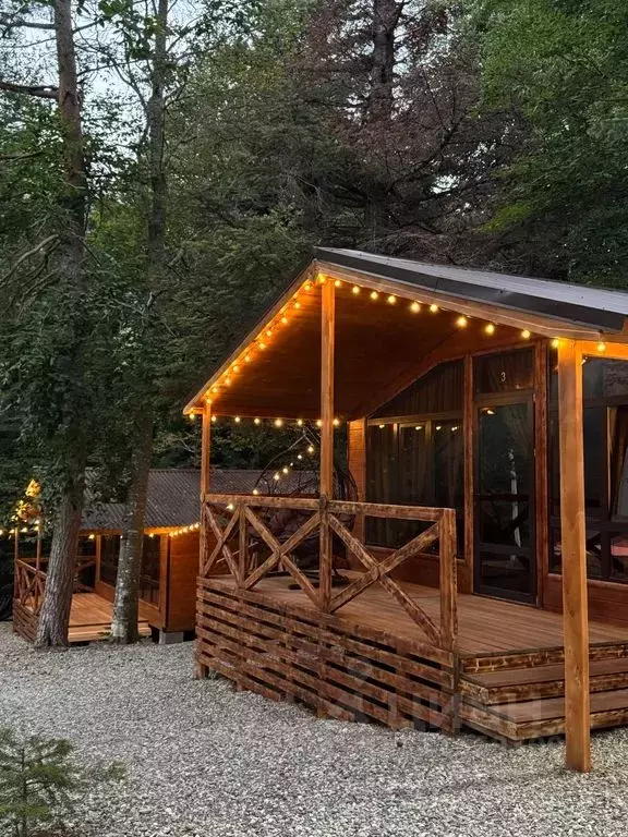 Дом в Карачаево-Черкесия, Зеленчукский район, с. Архыз ул. Счастливая ... - Фото 2