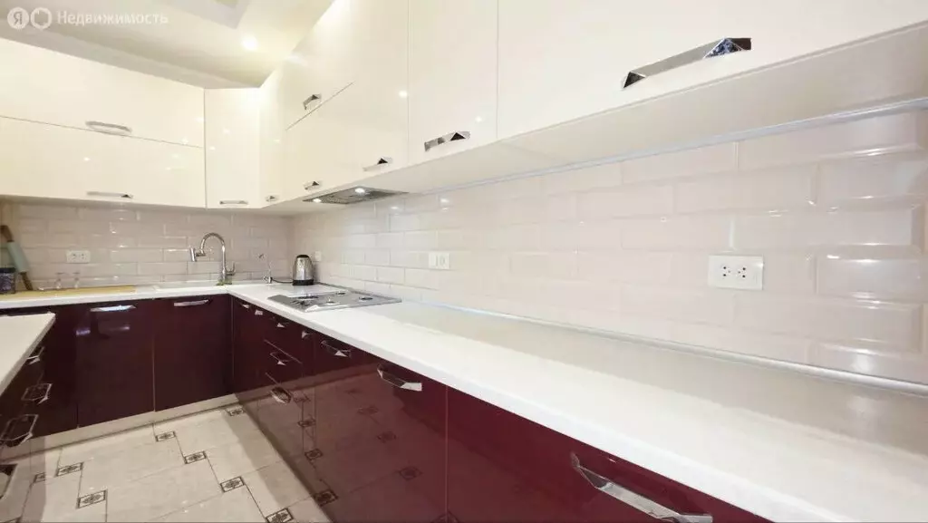 Дом в Украинка, улица Гаспринского, 68 (242 м) - Фото 1