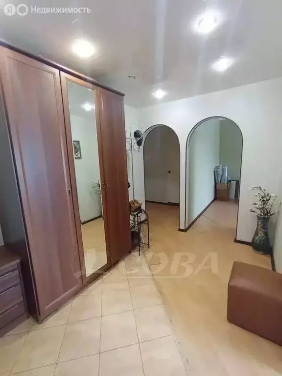 3-комнатная квартира: Курган, жилой район Заозёрный, 5-й микрорайон, ... - Фото 2