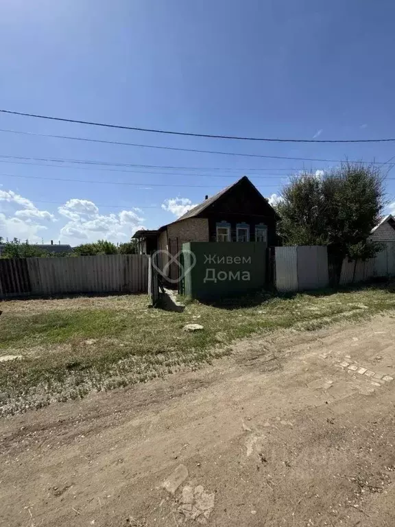 Дом в Волгоградская область, Краснослободск Среднеахтубинский район, ... - Фото 1