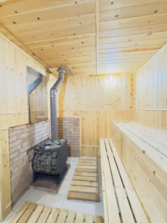 Дом в Оренбургская область, Оренбургский район, Пригородный сельсовет, ... - Фото 1