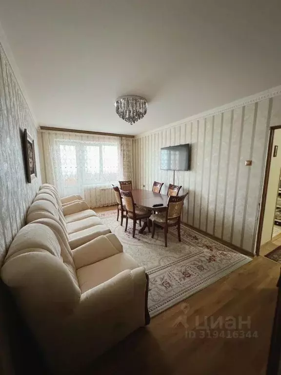 4-к кв. Саха (Якутия), Якутск ул. Кузьмина, 34/1 (70.2 м) - Фото 1