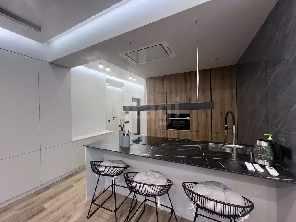 1-к кв. Сахалинская область, Южно-Сахалинск Горная ул., 8/9 (54.0 м) - Фото 2