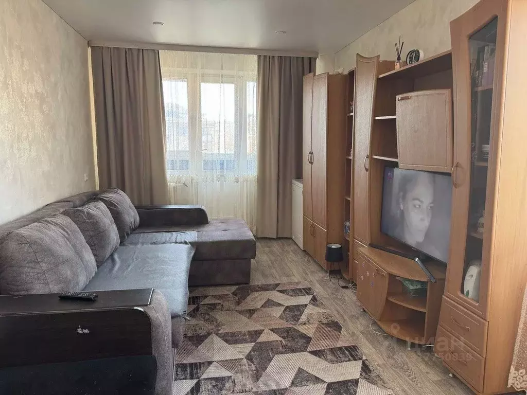2-к кв. Оренбургская область, Орск просп. Мира, 19А (42.0 м) - Фото 0