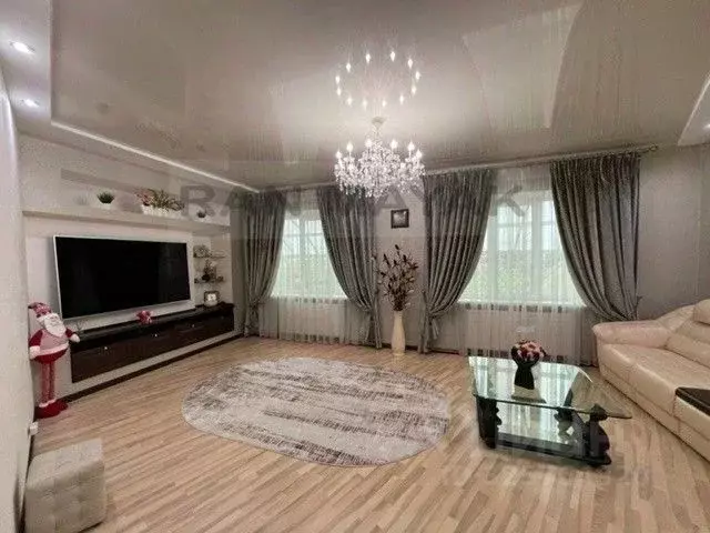 Дом в Адыгея, Майкоп ул. 2-я Ветеранов, 17 (433 м) - Фото 1