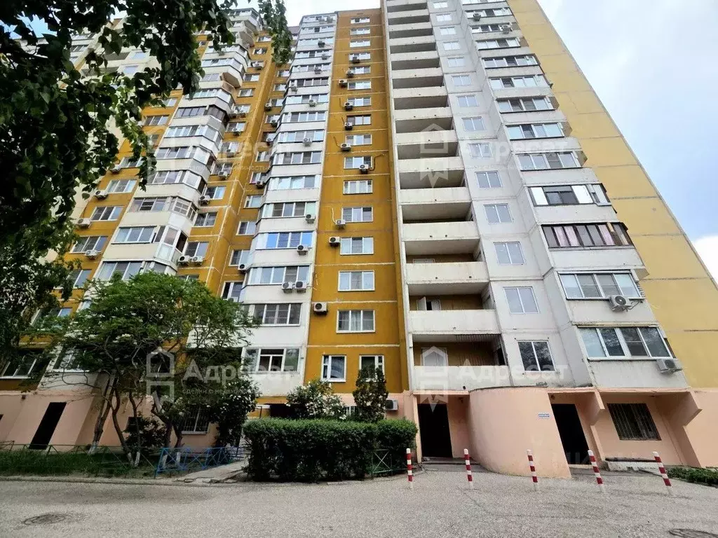 2-к кв. Волгоградская область, Волгоград ул. Хользунова, 18/3 (72.0 м) - Фото 1