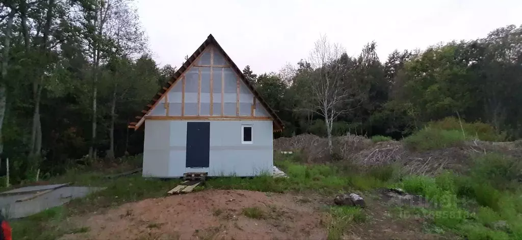 Участок в Ленинградская область, Кировский район, Назиевское городское ... - Фото 0