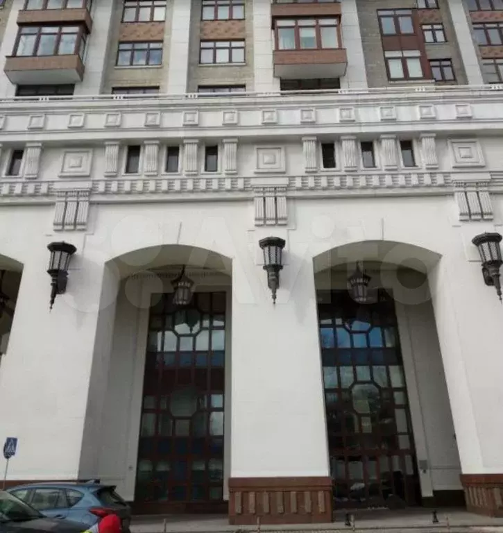 Продажа помещения свободного назначения 988 м2 - Фото 1