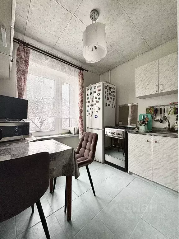 2-к кв. Москва ул. Введенского, 27К2 (47.0 м) - Фото 1