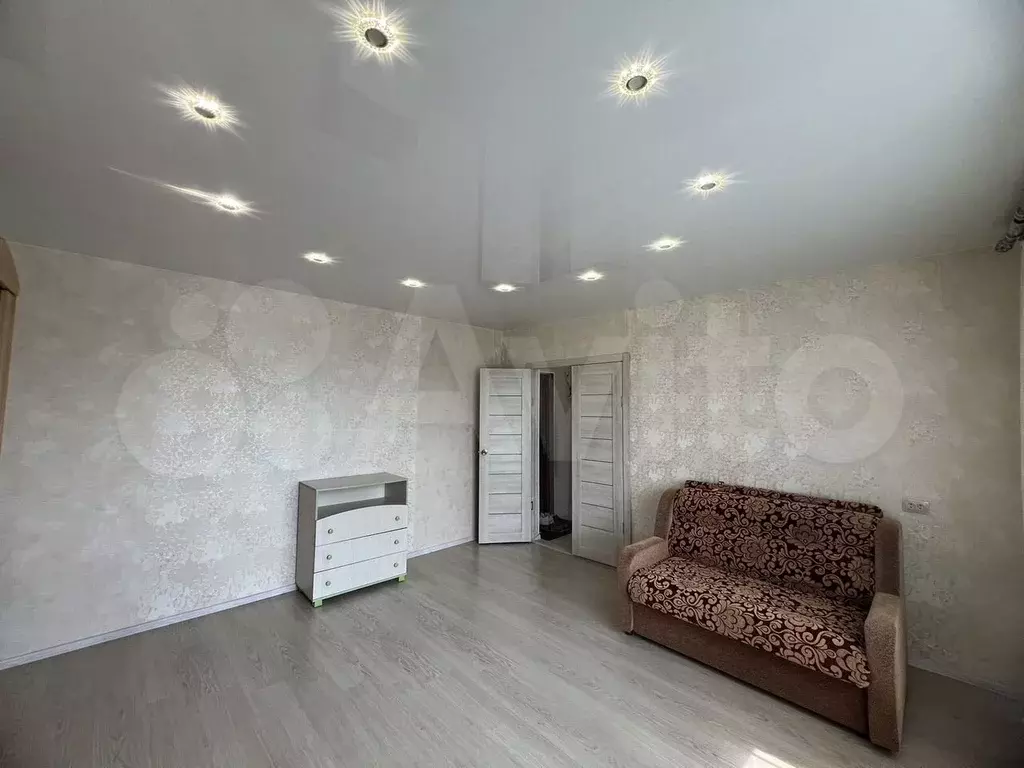 1-к. квартира, 32 м, 9/9 эт. - Фото 0