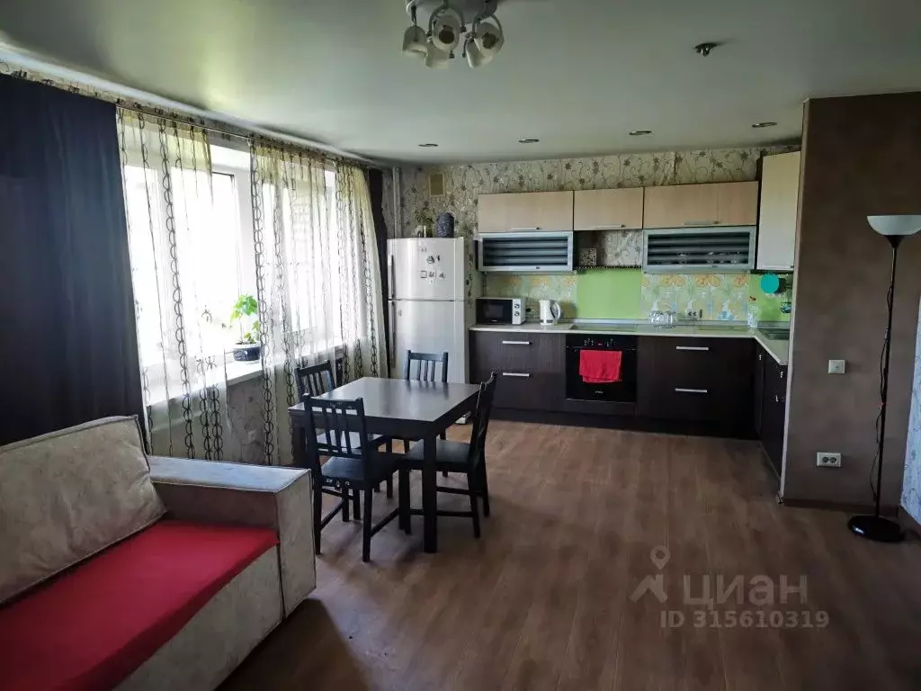 3-к кв. Самарская область, Тольятти Ленинский просп., 38 (80.0 м) - Фото 1