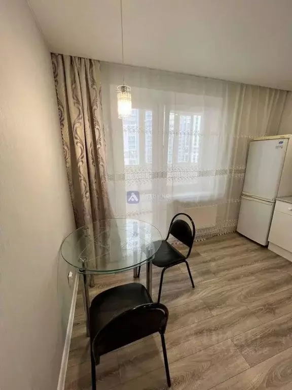 1-к кв. Тюменская область, Тюмень ул. Константина Посьета, 11 (41.0 м) - Фото 2