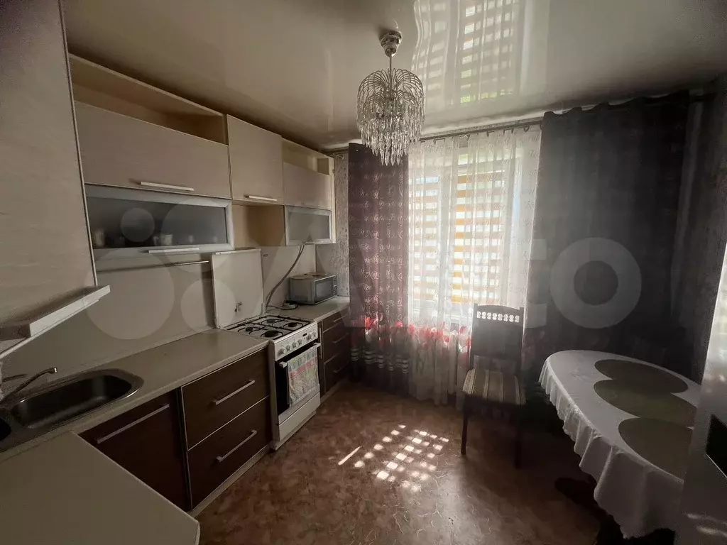 2-к. квартира, 56 м, 1/10 эт. - Фото 0