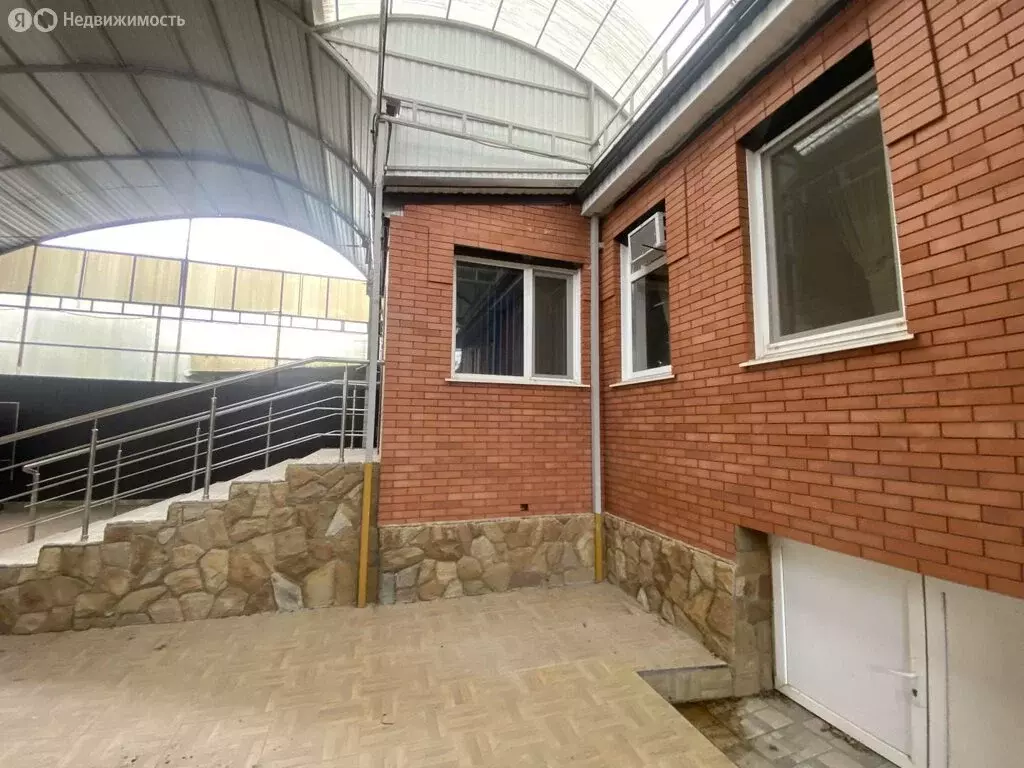 Дом в Лабинск, улица Ломоносова, 6 (120 м) - Фото 0