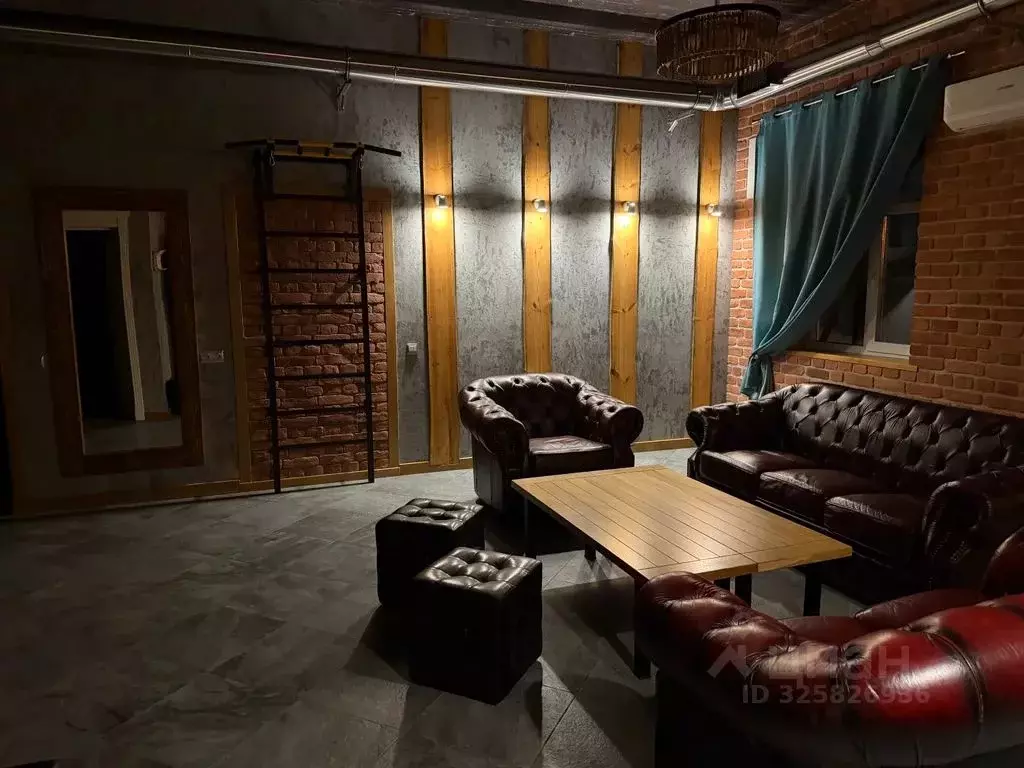 Дом в Ленинградская область, Гатчинский муниципальный округ, д. Малые ... - Фото 2