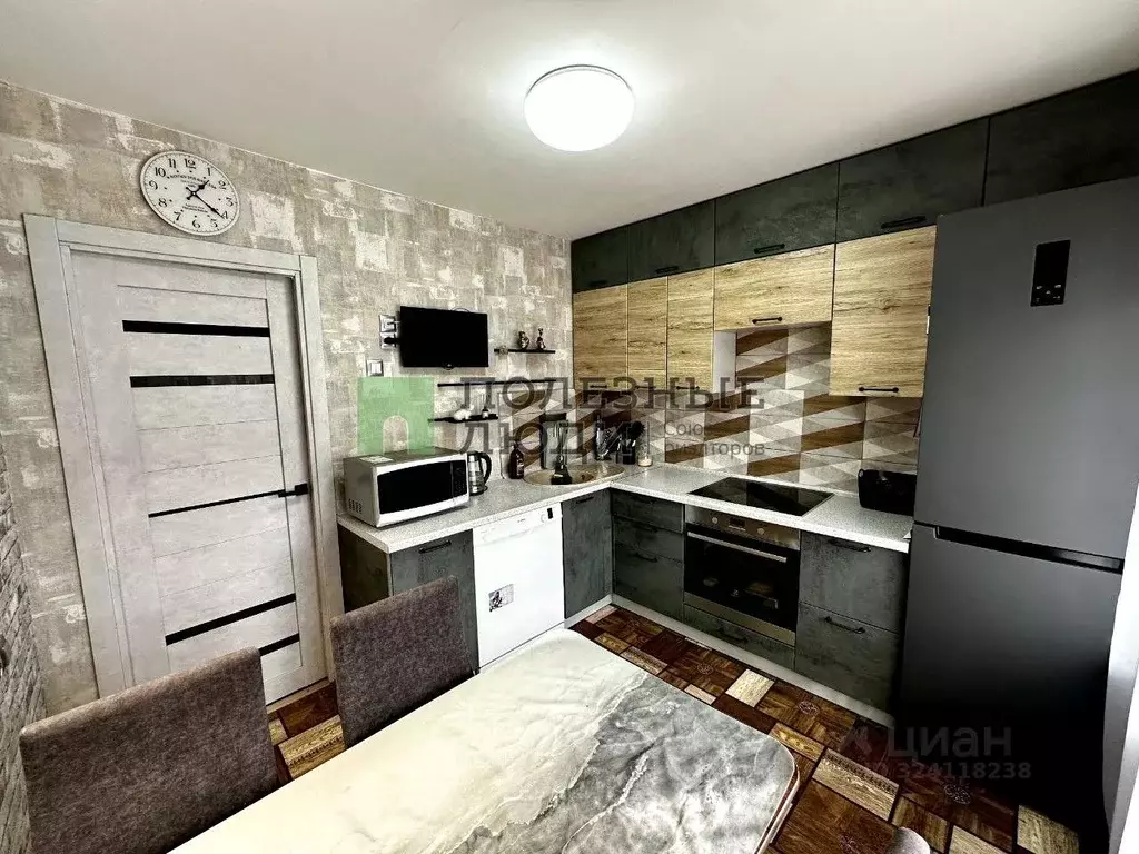 3-к кв. Иркутская область, Ангарск 12-й мкр, 30 (67.6 м) - Фото 1