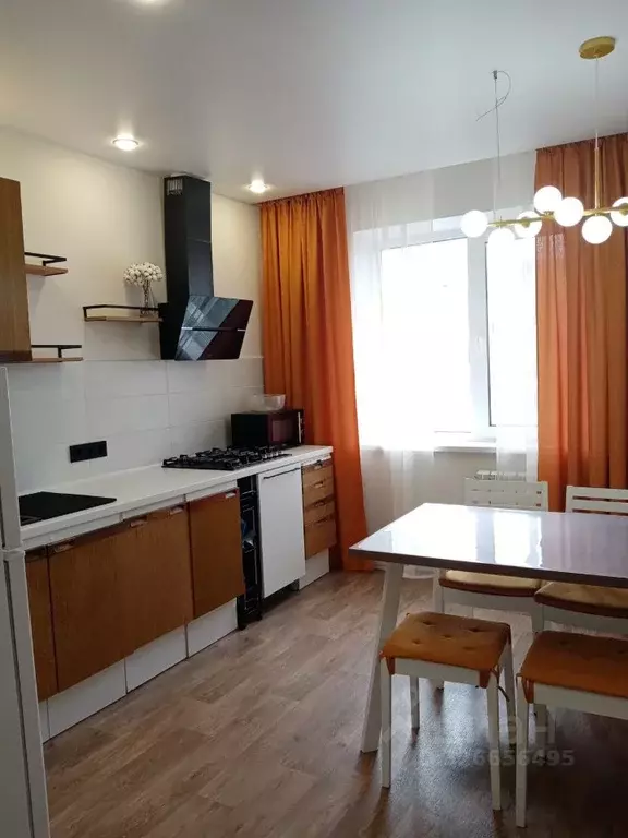 3-к кв. Саратовская область, Энгельс Ленинградская ул., 5 (70.0 м) - Фото 1